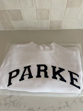 PARKE White & navy blue sweatshirt L/XL